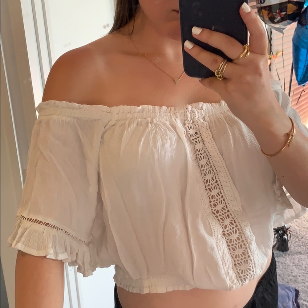 2 Ways to Wear Lose White Beach Shirt